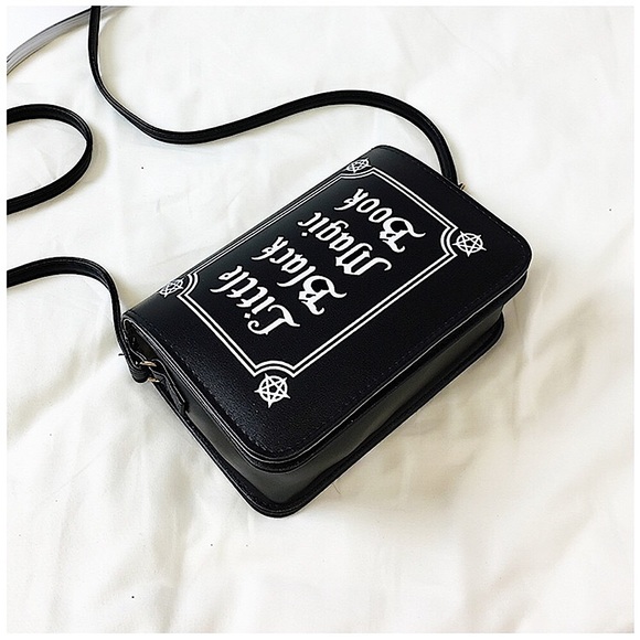 Little Black Magic Book purse 🔮 - Picture 11 of 15